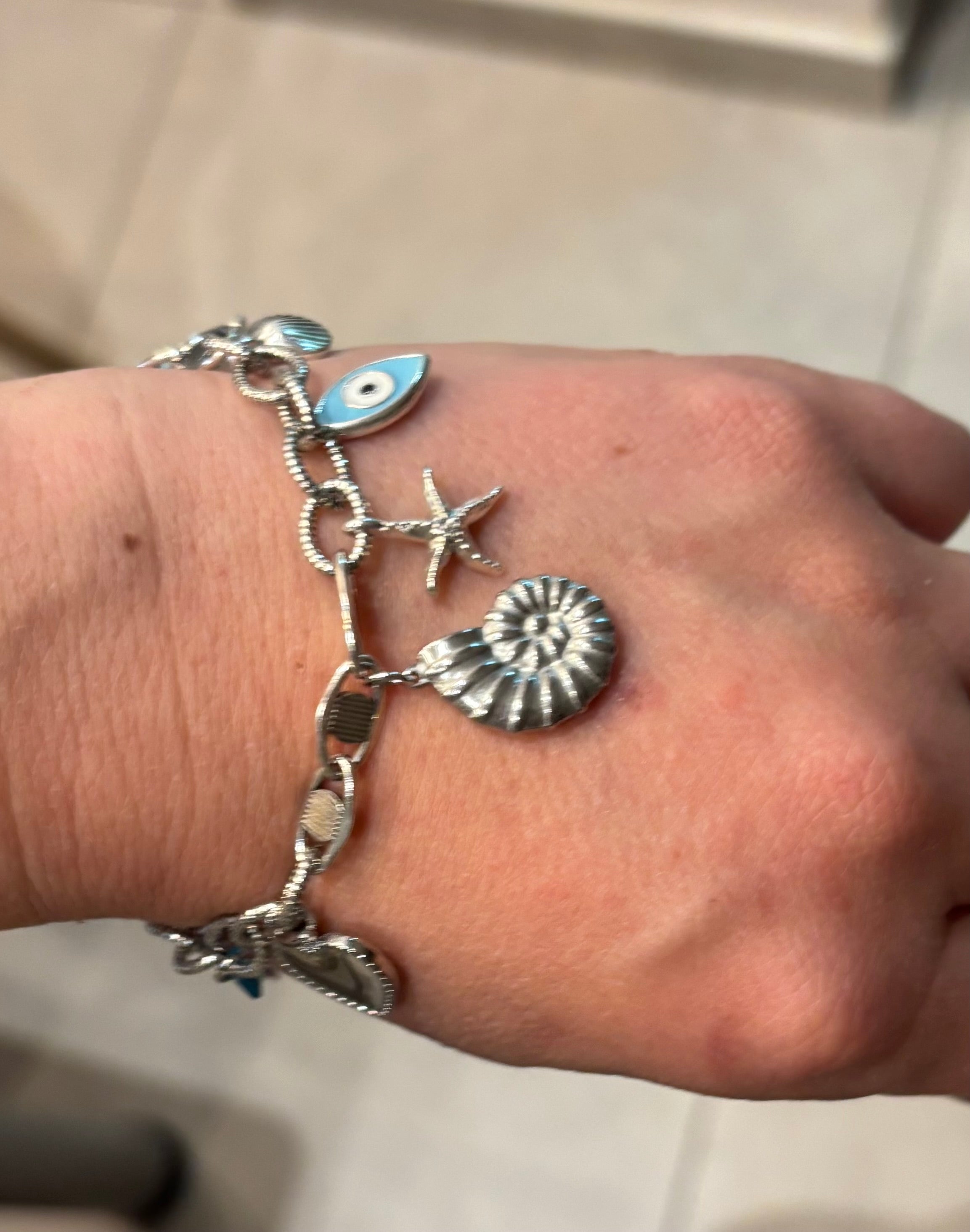 Breloques argenté les precieuses