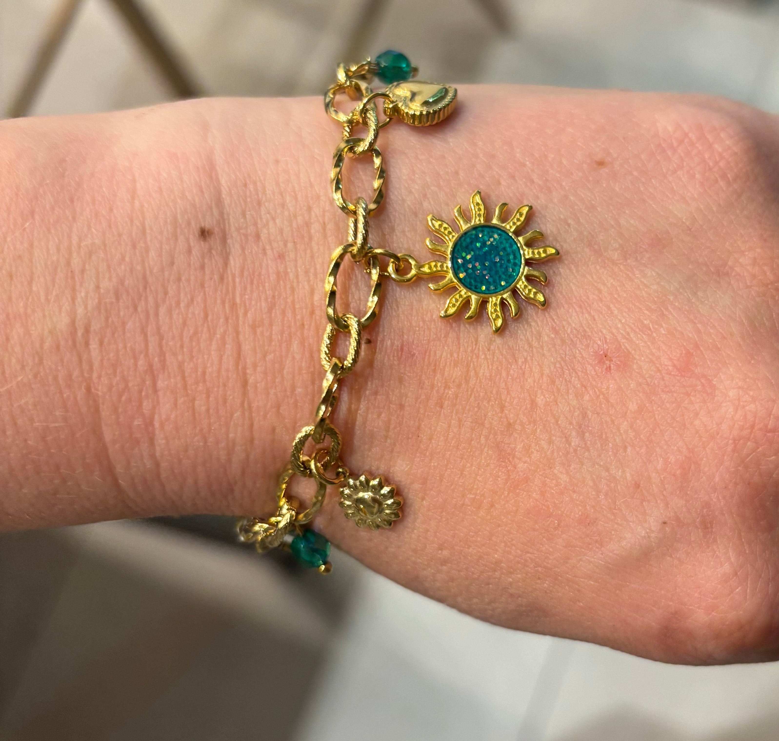 Breloques vert les precieuses