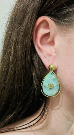 Anabelle - - - #tag1#