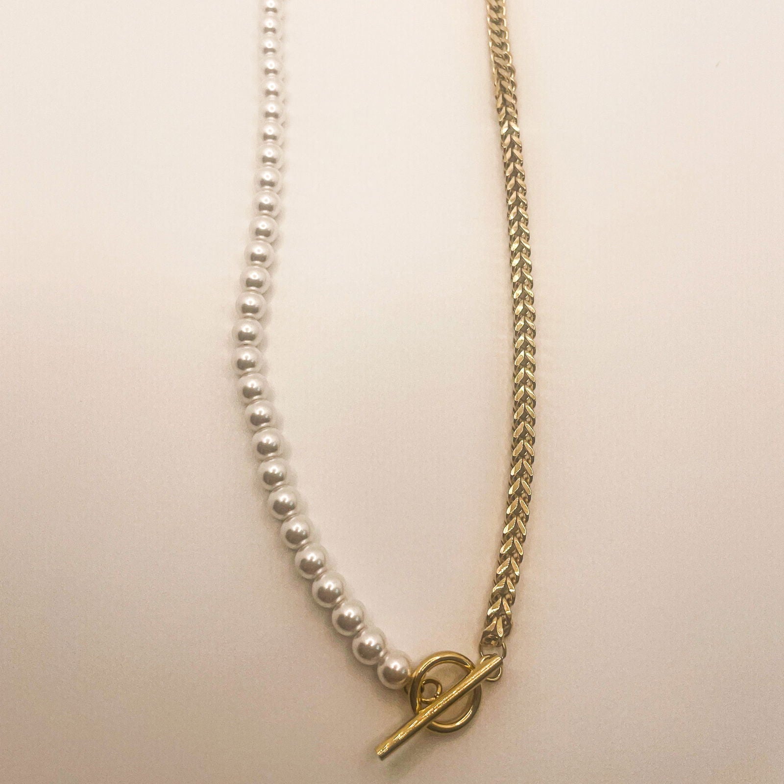 Attache - - - #tag1#