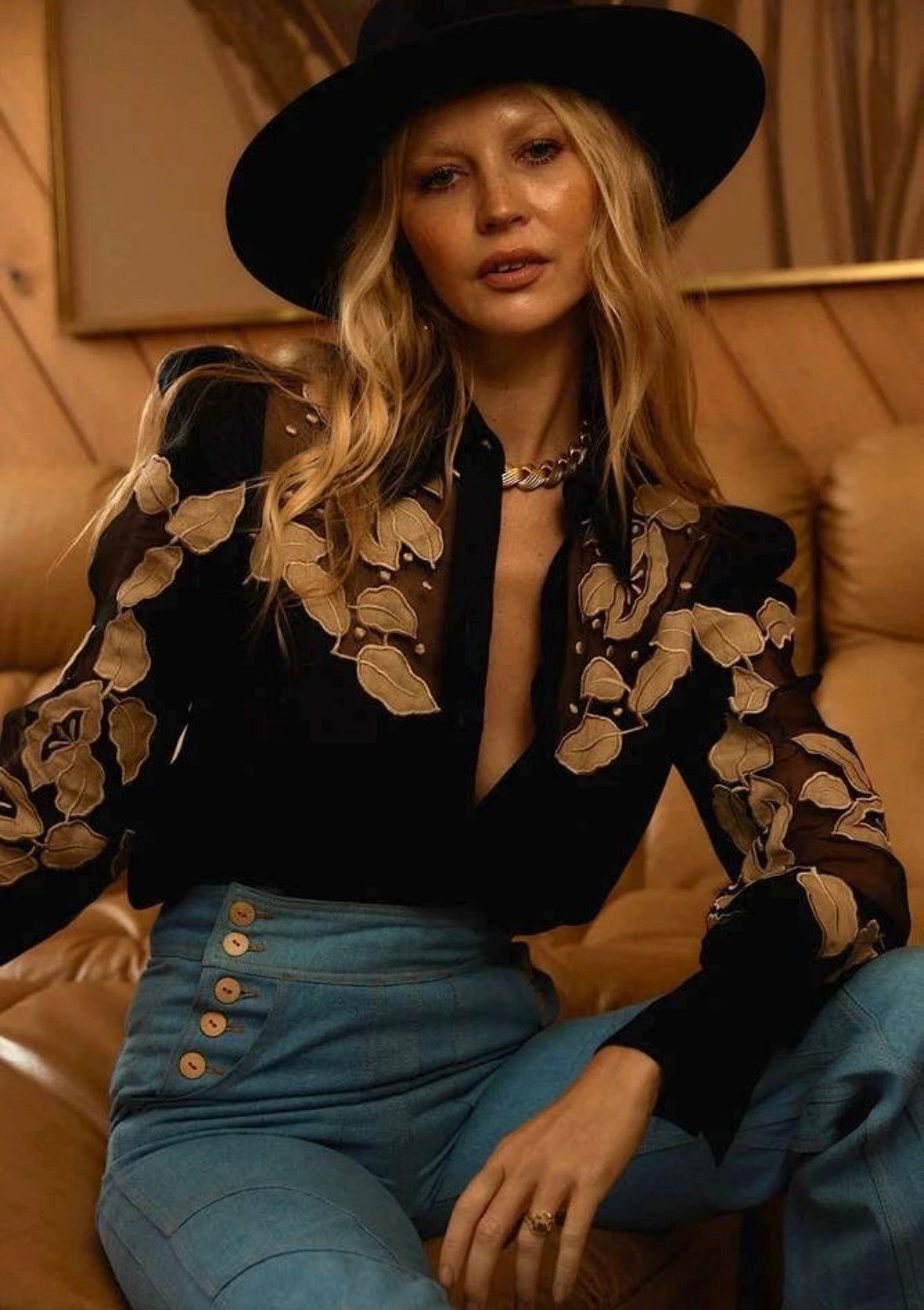 Chemise noir brodé - les precieuses