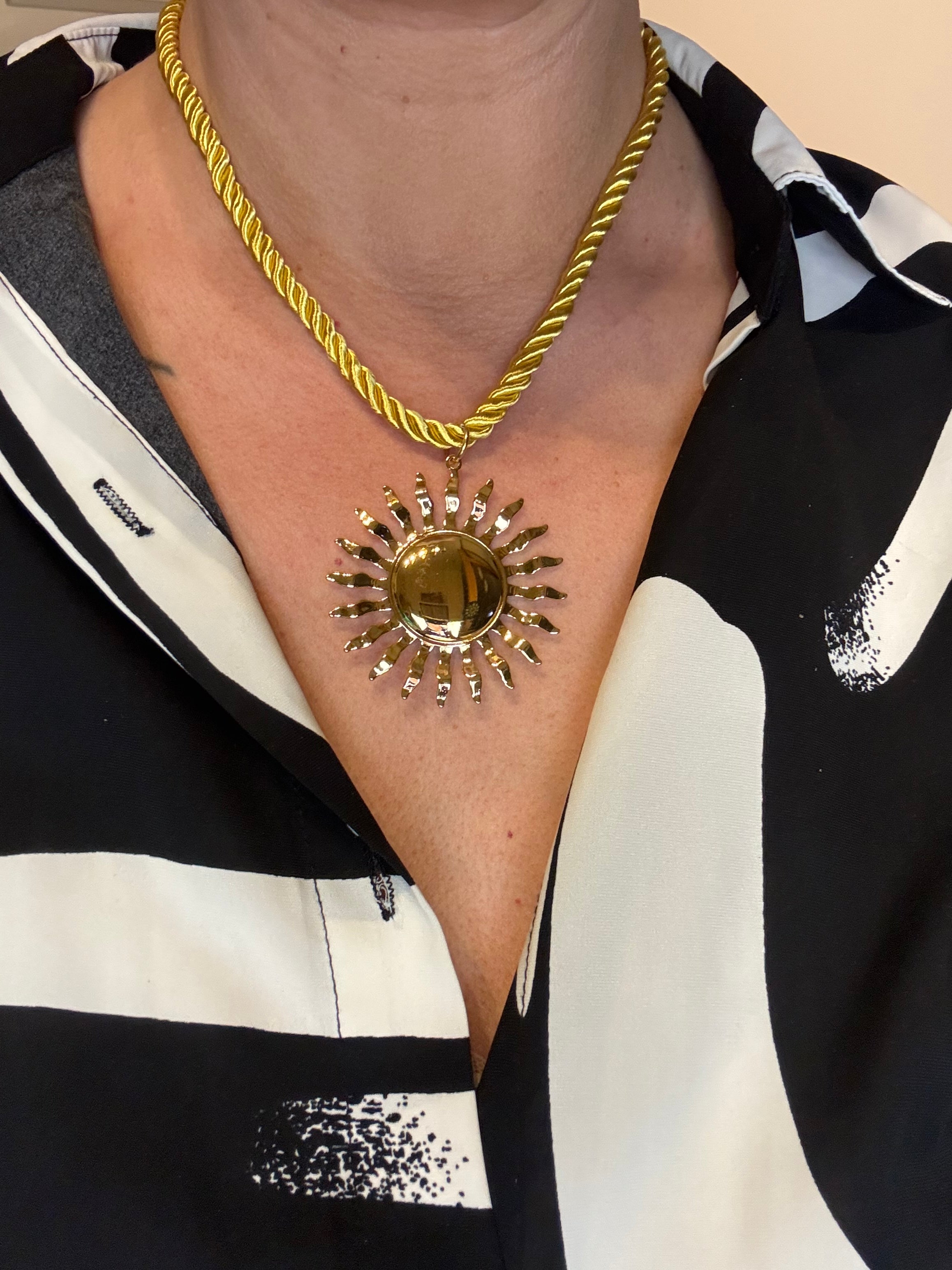 Soleil les precieuses