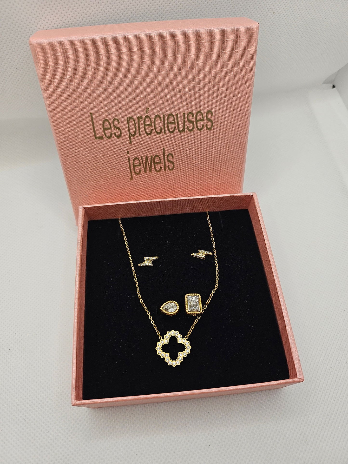 Ecrin - les precieuses