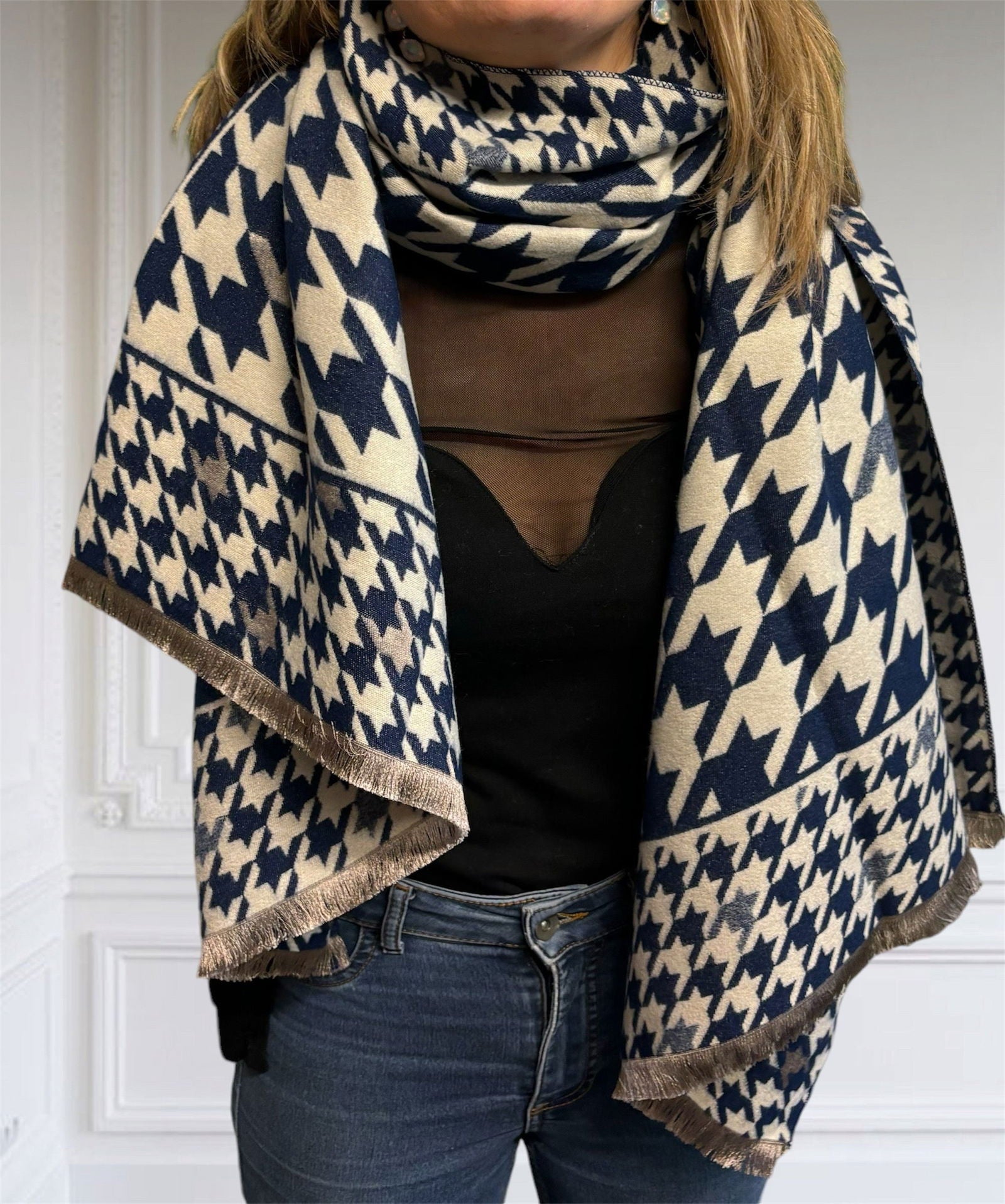 Foulard à motif bleu marine - les precieuses