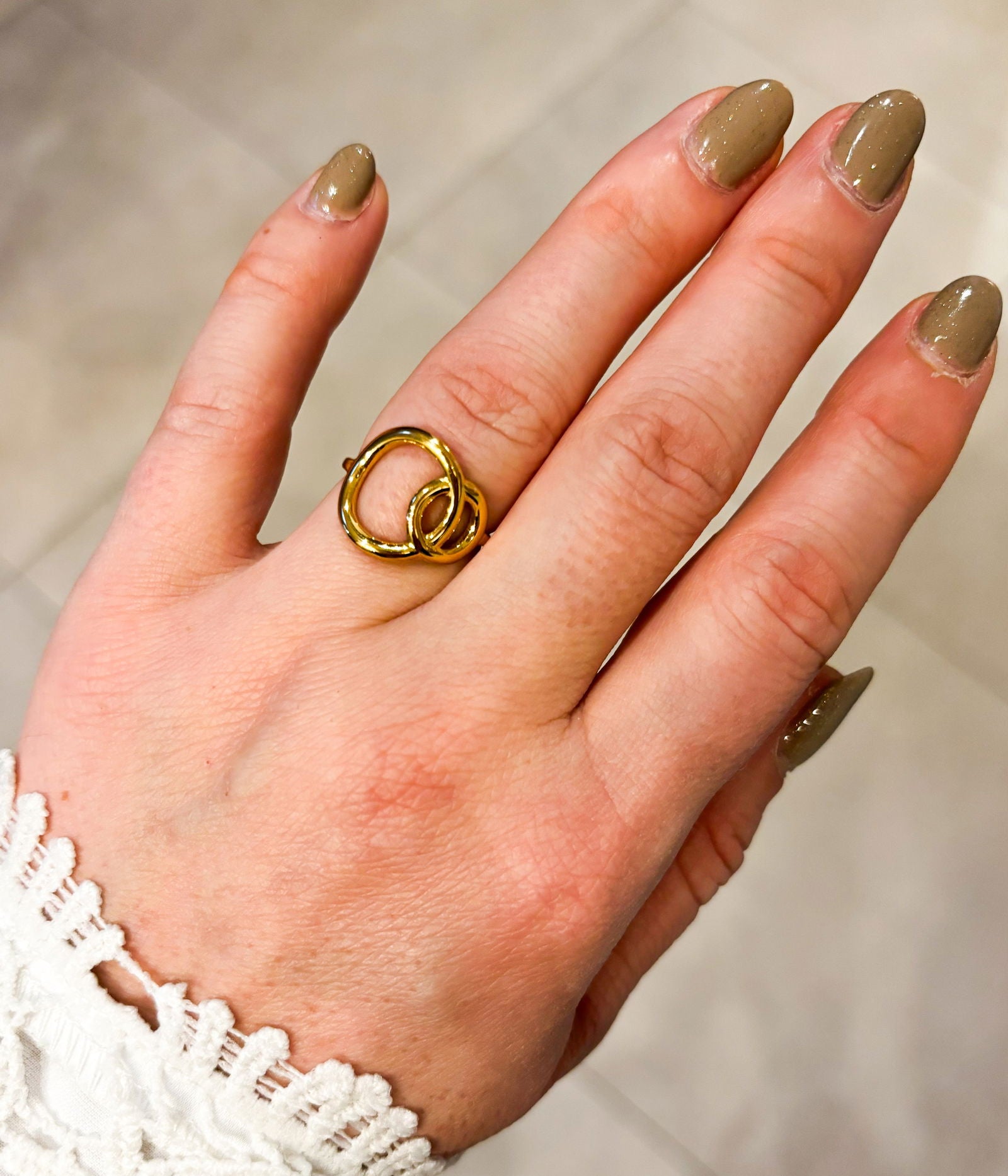 Ora - les precieuses