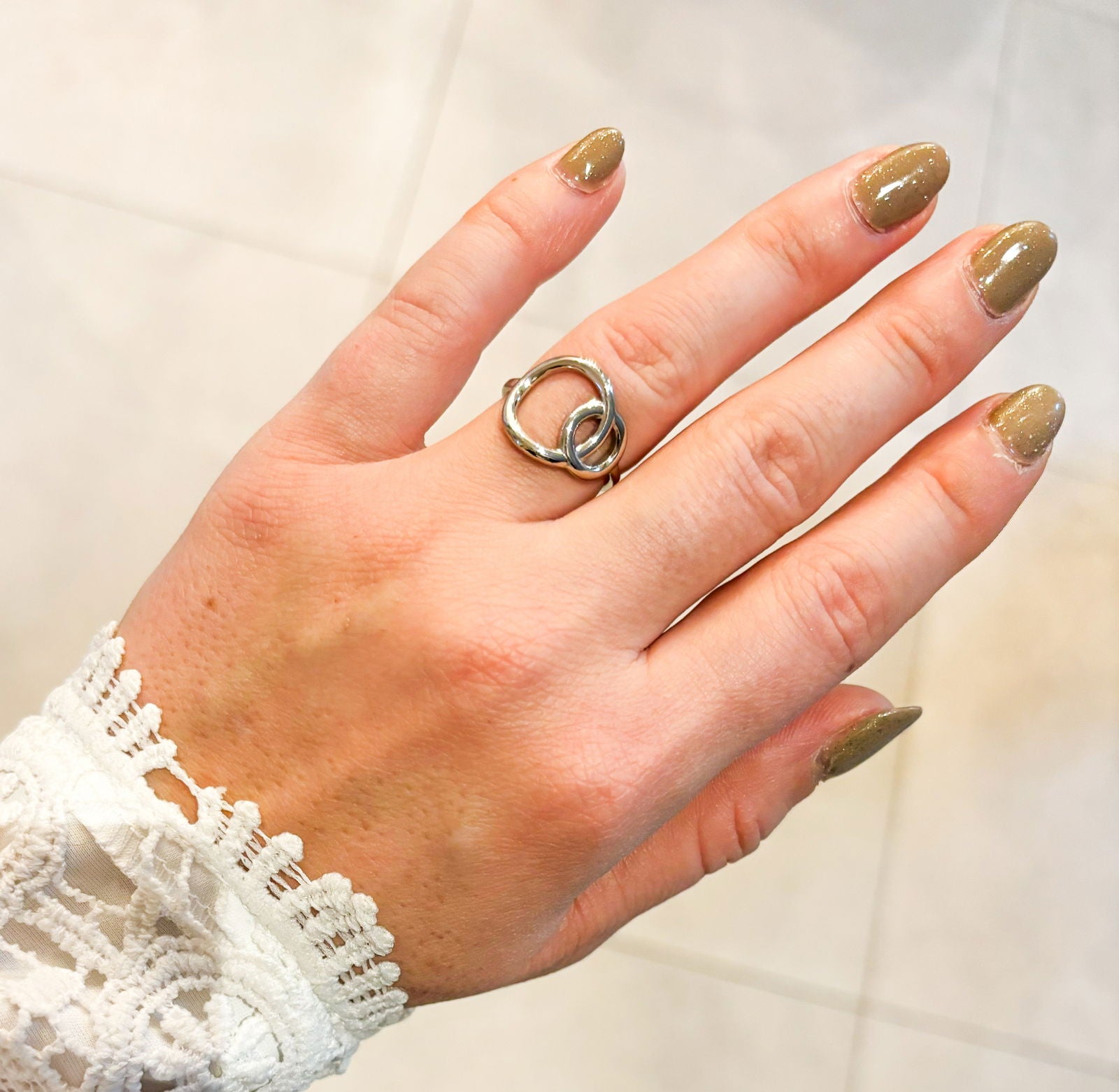 Ora - les precieuses