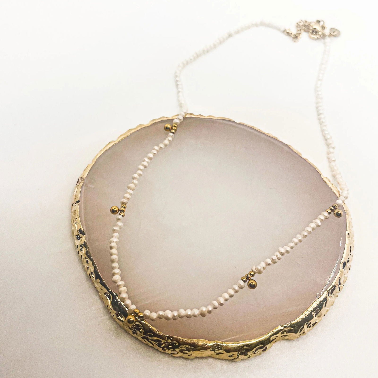 Perle et doré - les precieuses