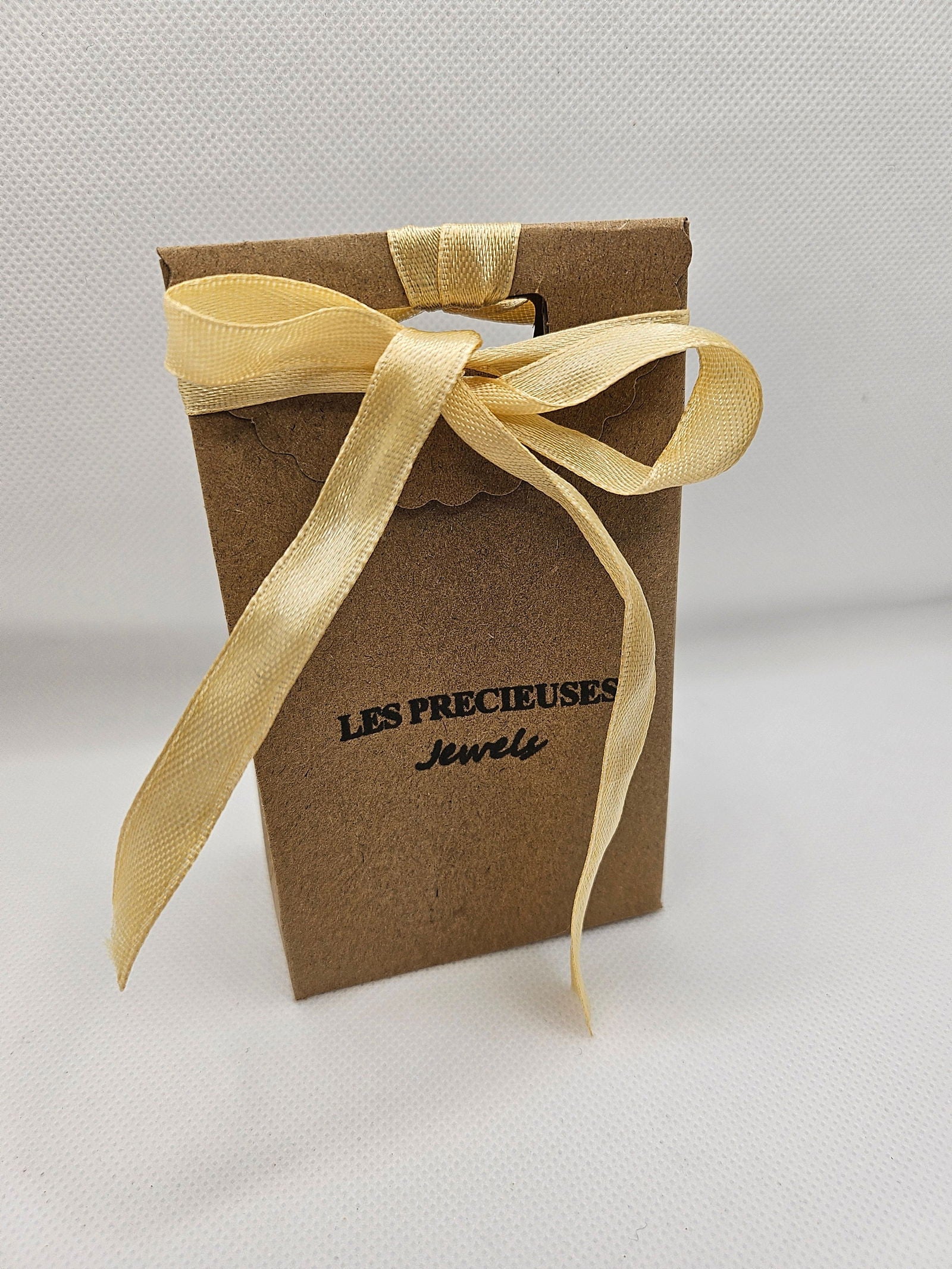 Pochette cadeau - les precieuses