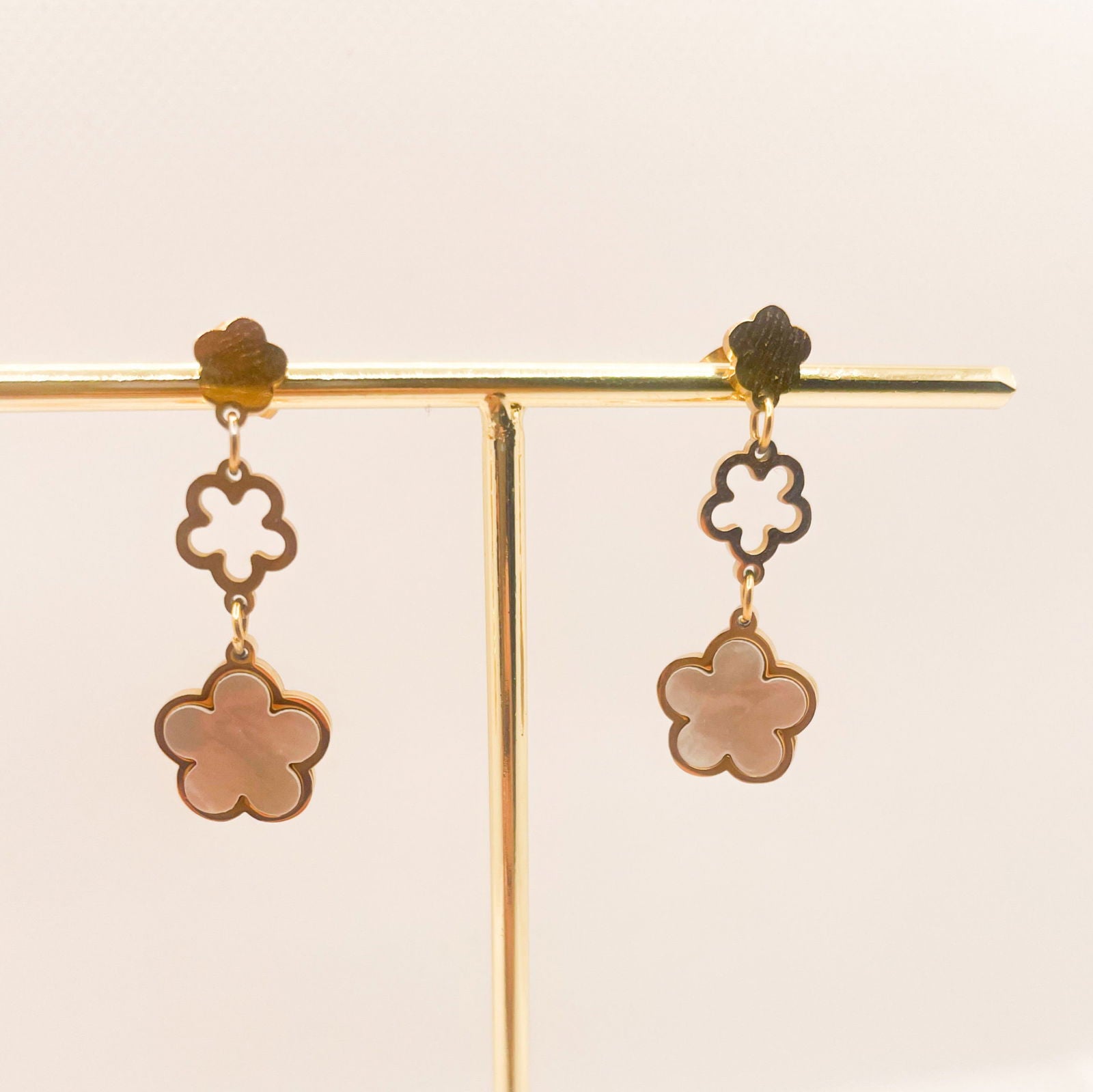 Thea - les precieuses