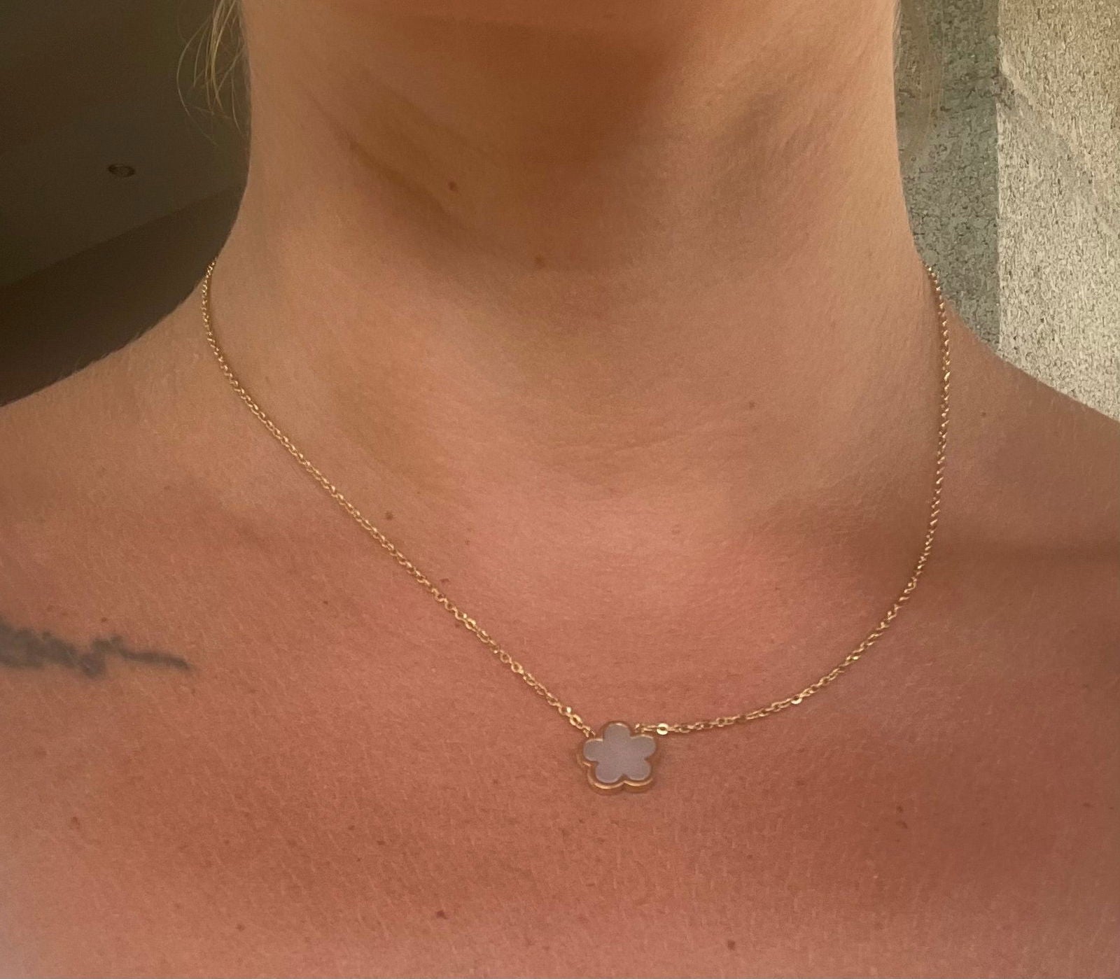 Thea - les precieuses